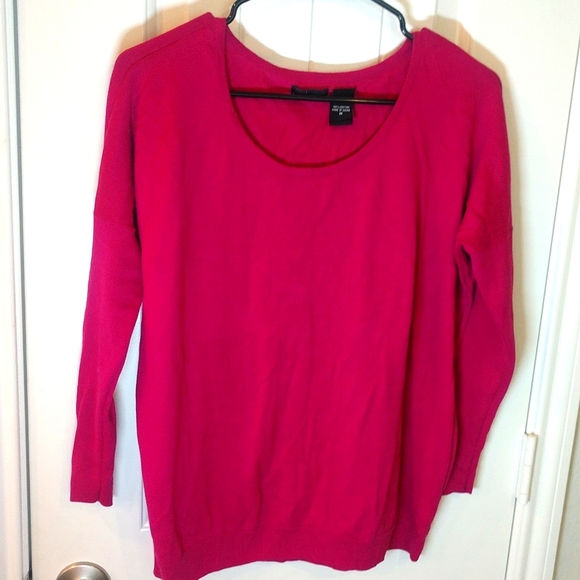 Moda Women's Medium Fushia Lightweight Sweater with 3/4 Sleeves - Picture 3 of 6